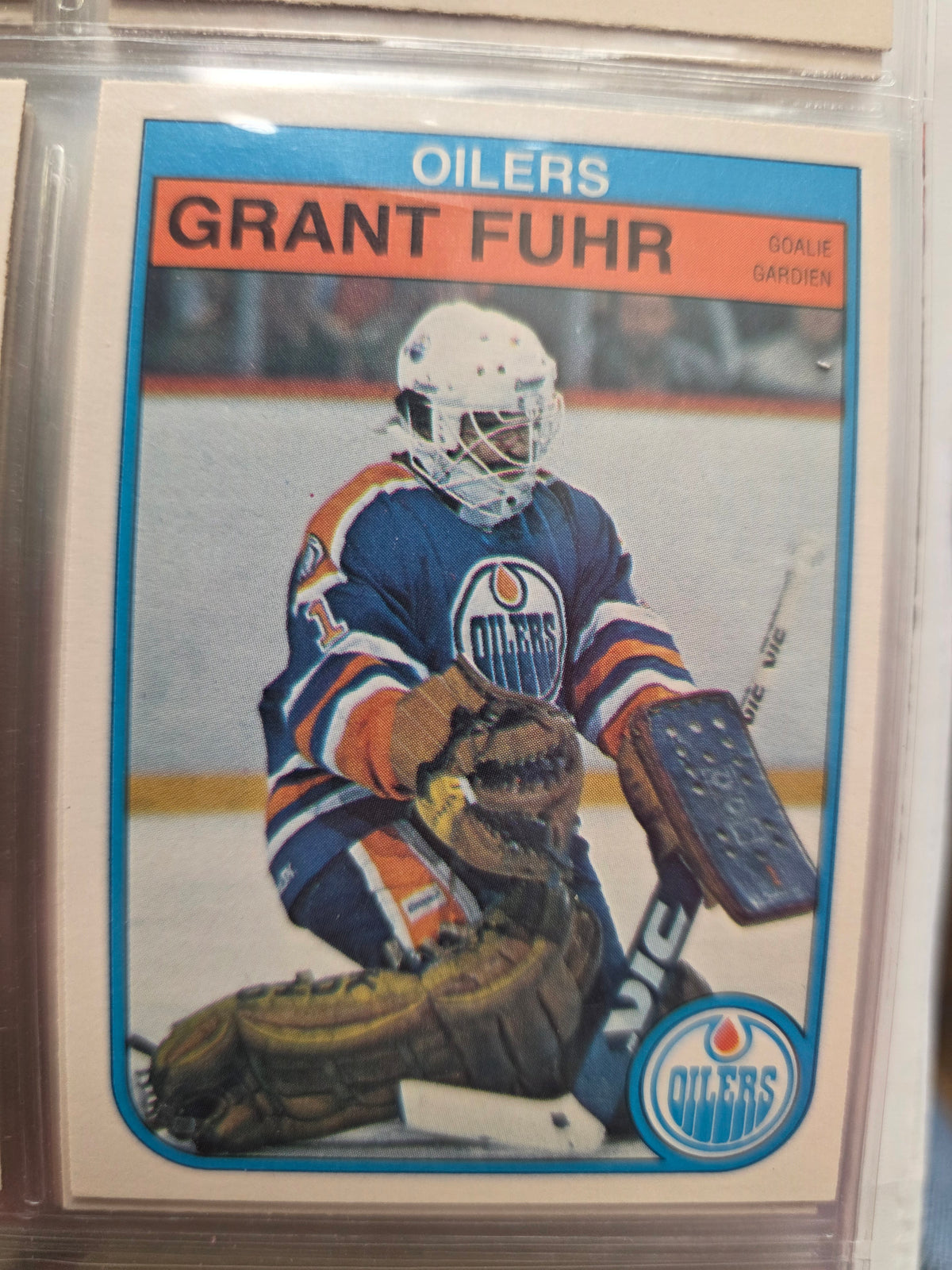 1982-83 O-Pee-Chee Hockey Hand Collated Set (NM-MT) (In Album)
