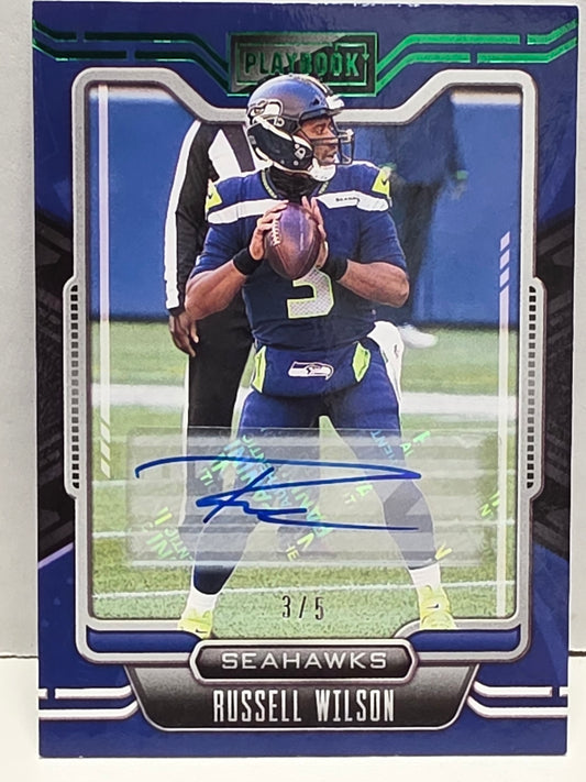 Russell Wilson 2021 Panini Playbook Emerald Auto #3/5