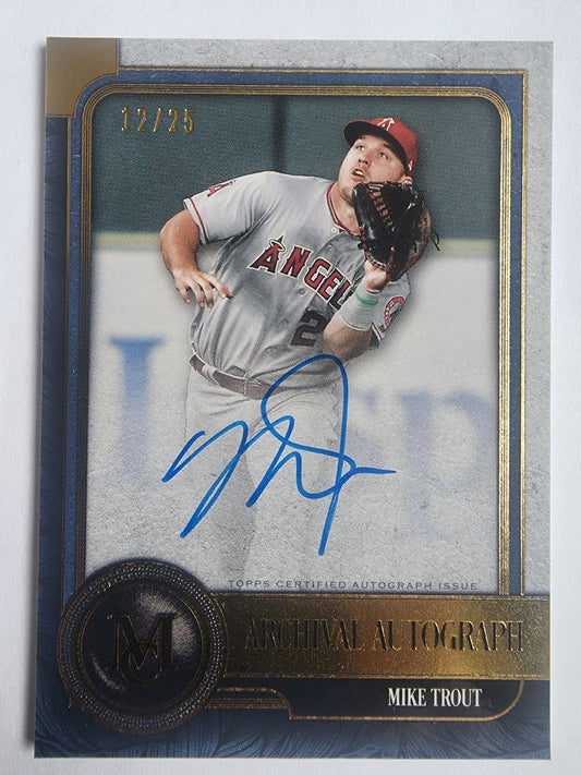 Mike Trout 2019 Topps Museum Collection Archival Auto #12/25