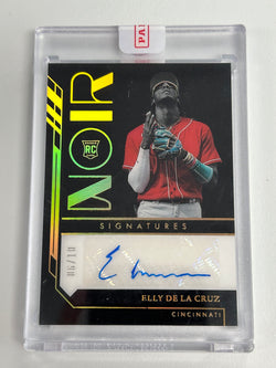 Elly de la Cruz 2023 Panini Noir Signatures Holo Gold #6/10