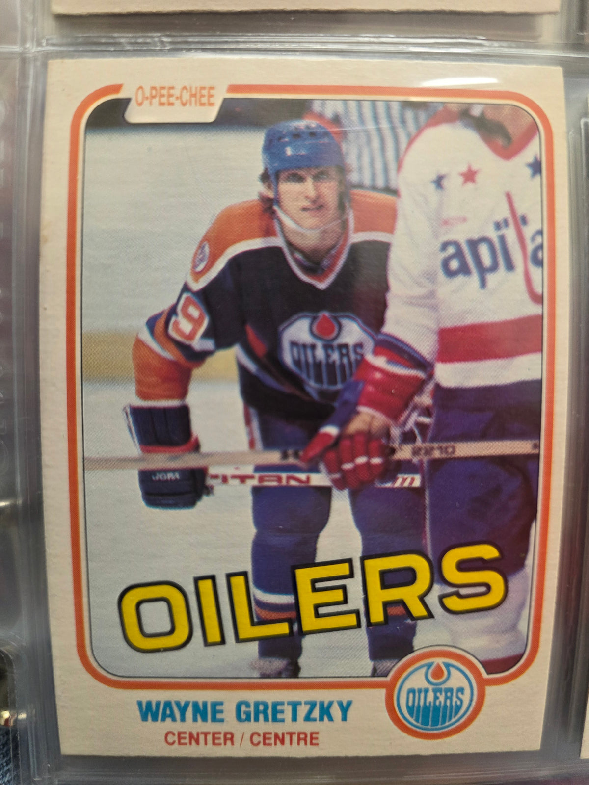 1981-82 O-Pee-Chee Hockey Hand Collated Set (NM-MT) (In Album)