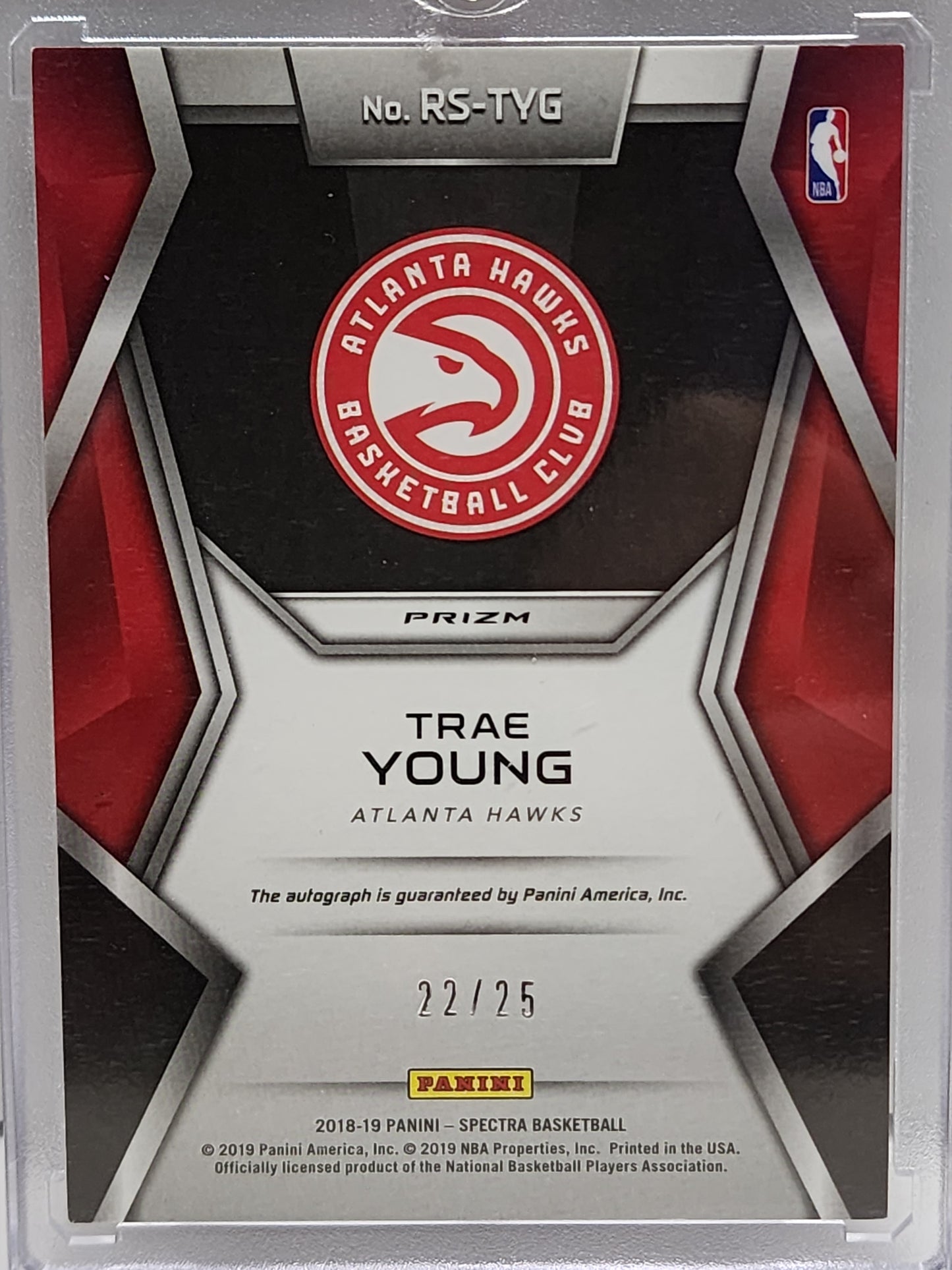 Trae Young 2020 Panini Spectra Rising Stars Pink Autographed Rookie #22/25