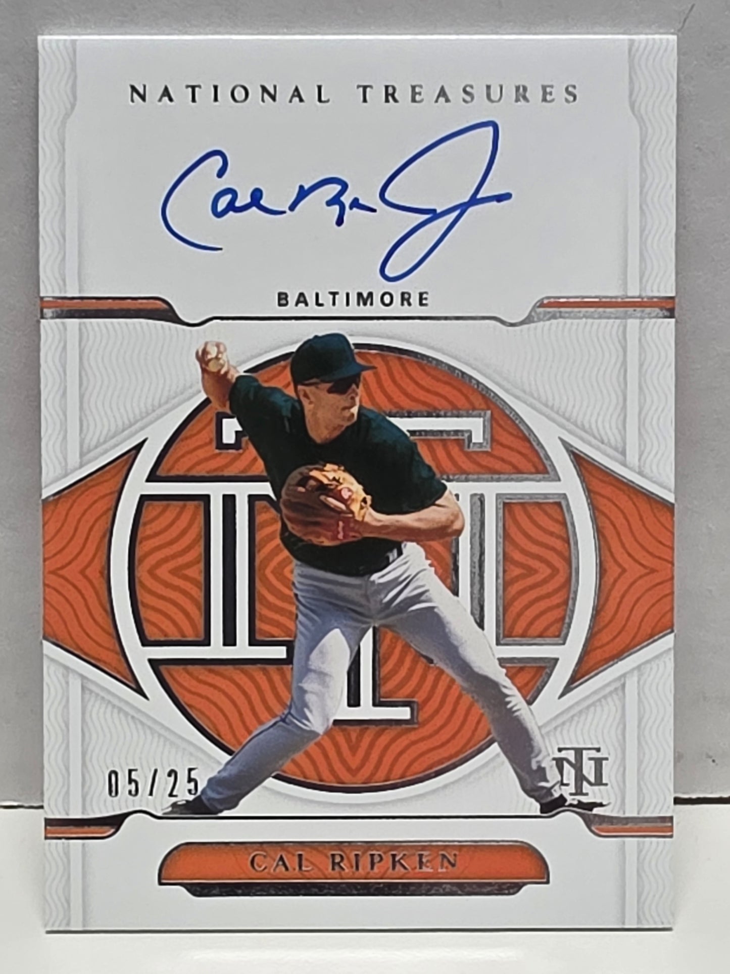 Cal Ripken Jr. 2022 Panini National Treasures Autograph #5/25